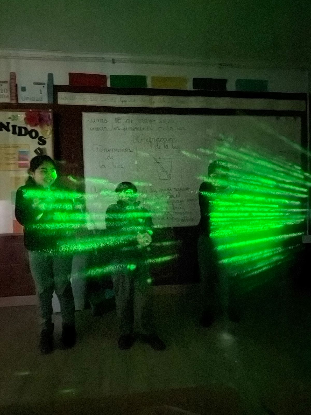 Unidad de luz y sonido . Tercero Básico